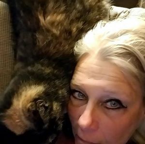 Meet your Posher, Shirley